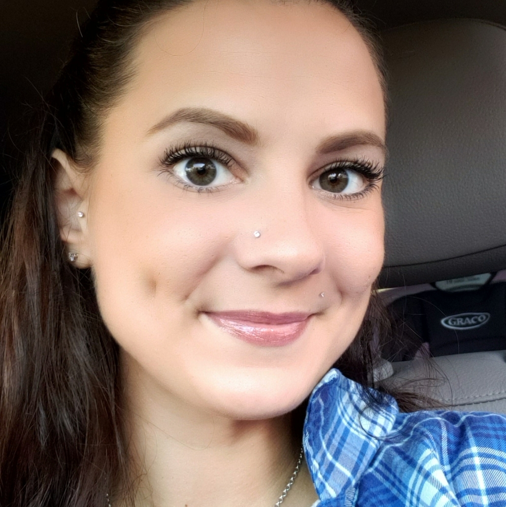 Meet your Posher, Megan